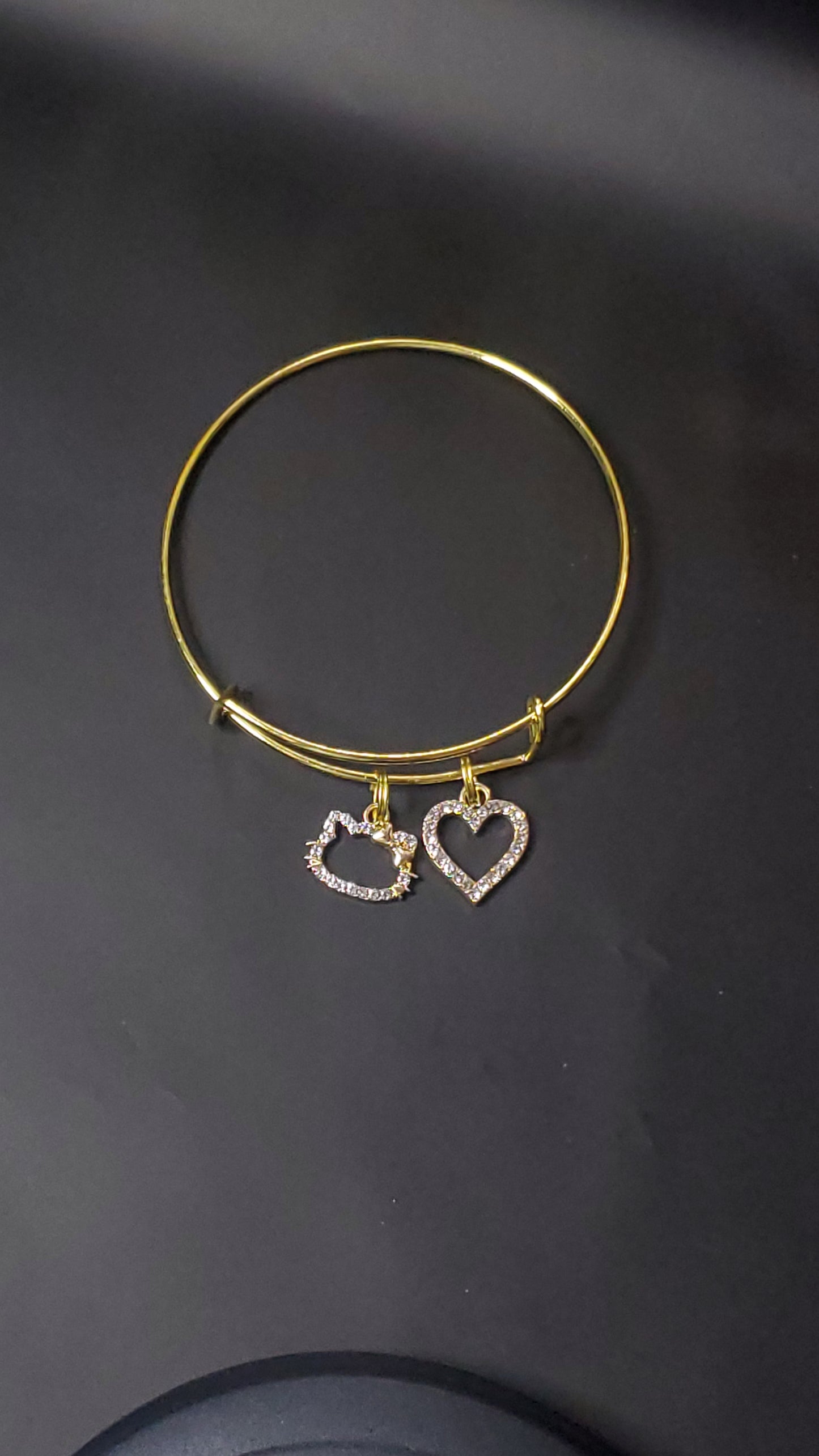 Hello Kitty & Hearts Gold Bangle